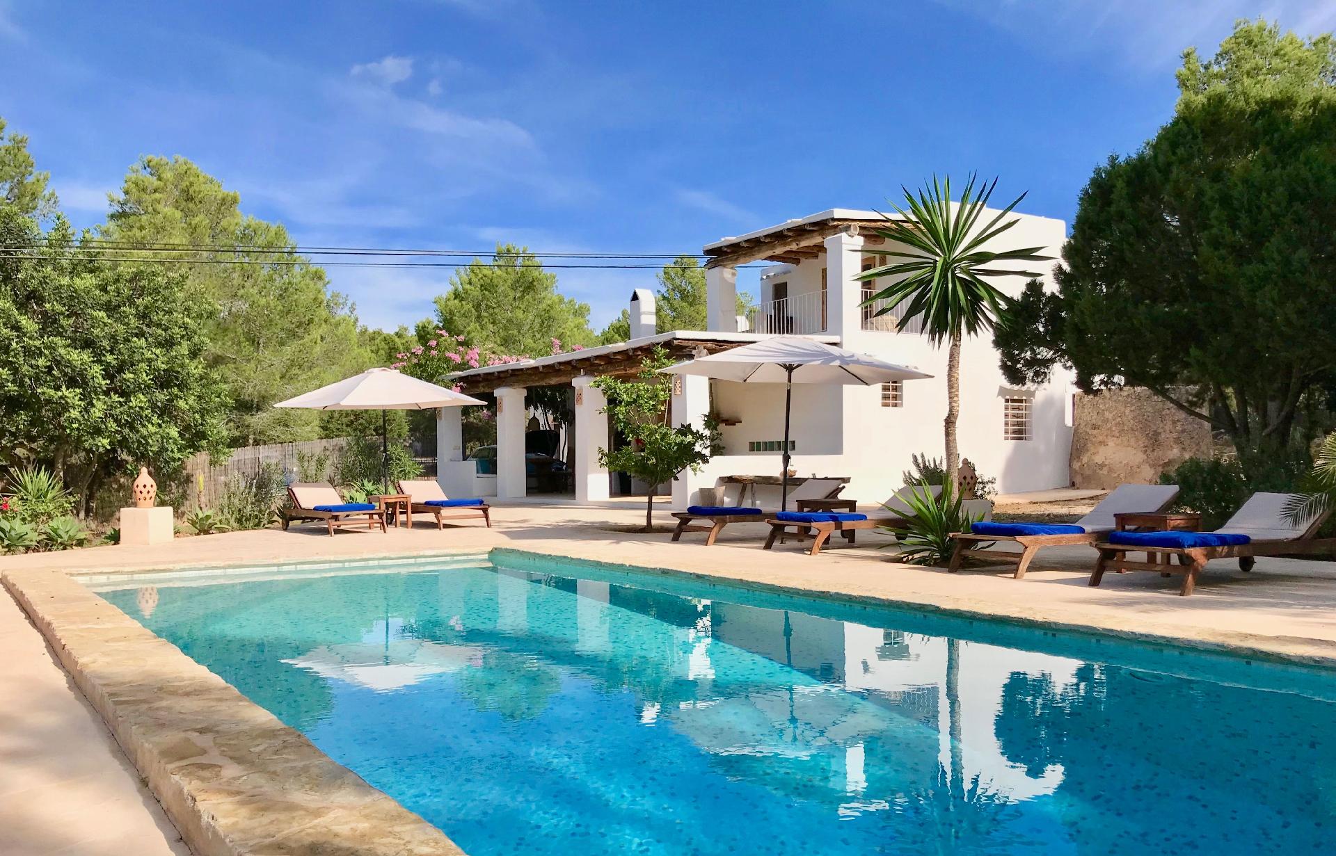 Ferienhaus mit Privatpool für 5 Personen  + 1 Ferienhaus  Ibiza