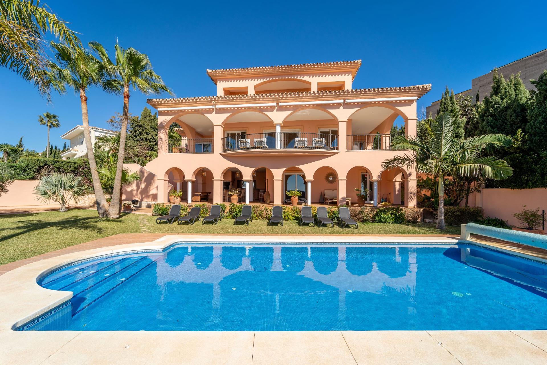 Ferienhaus mit Privatpool für 10 Personen ca. Ferienwohnung  Costa del Sol