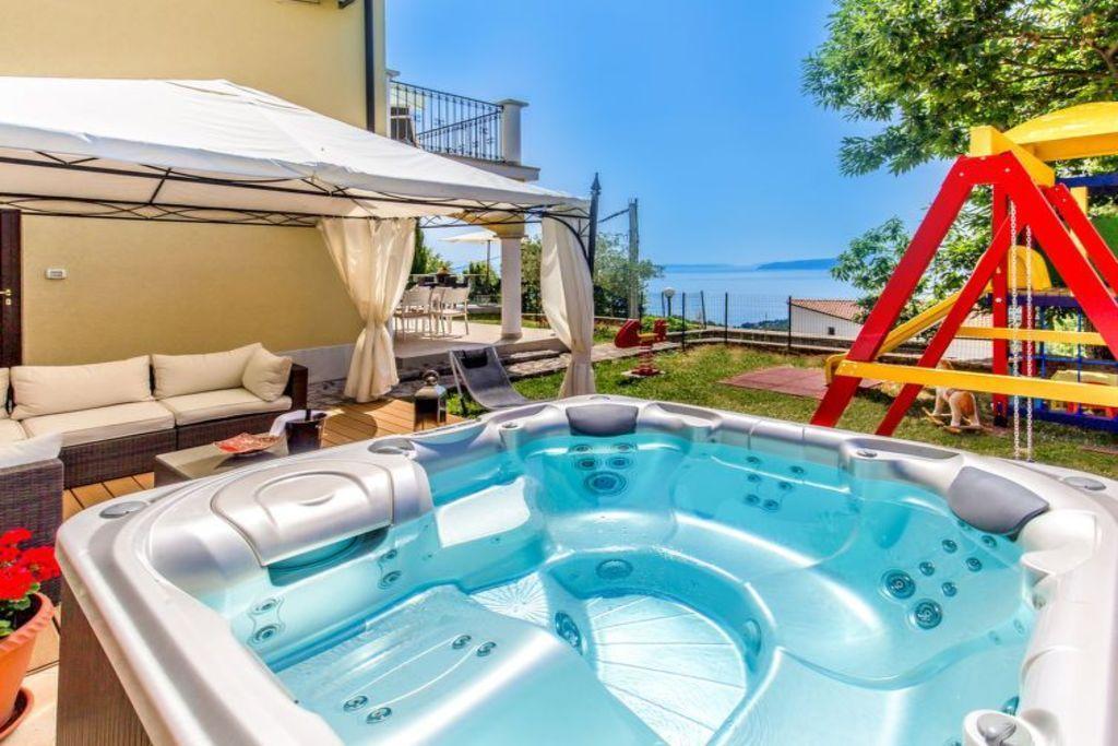 Ferienhaus in Veprinac mit Privatem Pool  in Kroatien