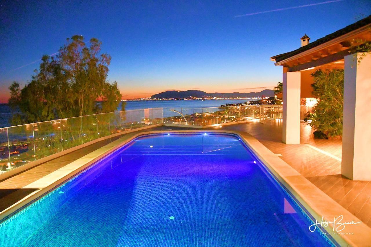 Villa Rincon del Mar mit privaten heizbaren Pool  in Spanien