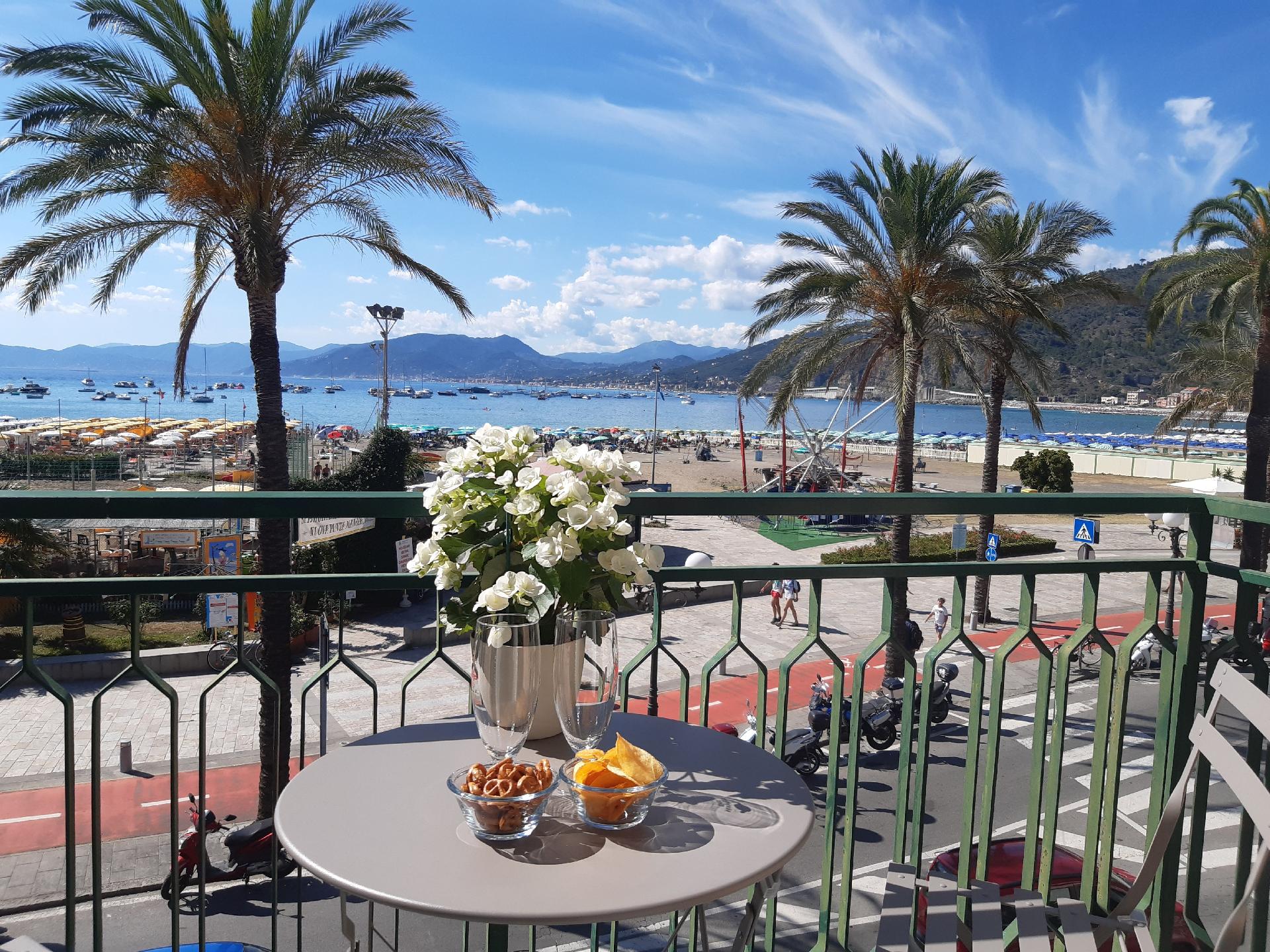 Ferienwohnung für 4 Personen ca. 50 m² i   Golf von Genua