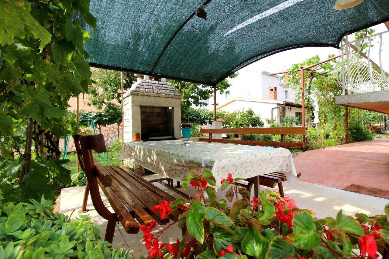 Ferienwohnung Aurora mit Gartengrill, klimatisiert Ferienhaus in Kroatien