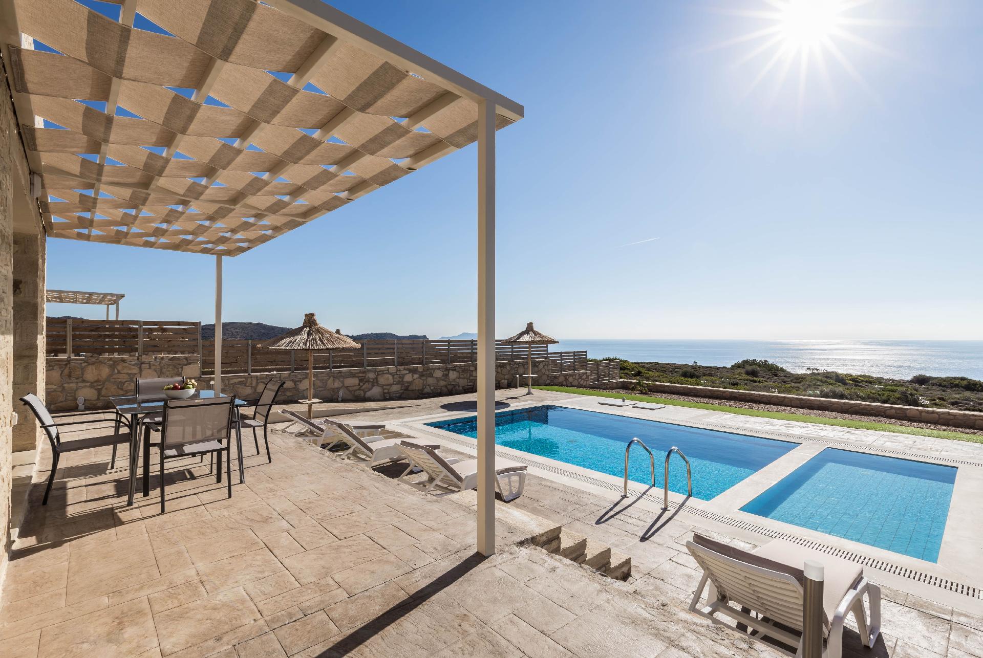 Ferienhaus mit Privatpool für 8 Personen ca.  Ferienhaus  Kreta