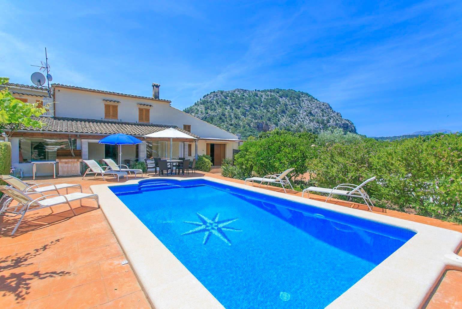 Ferienhaus mit Privatpool für 6 Personen ca.    Mallorca Nord