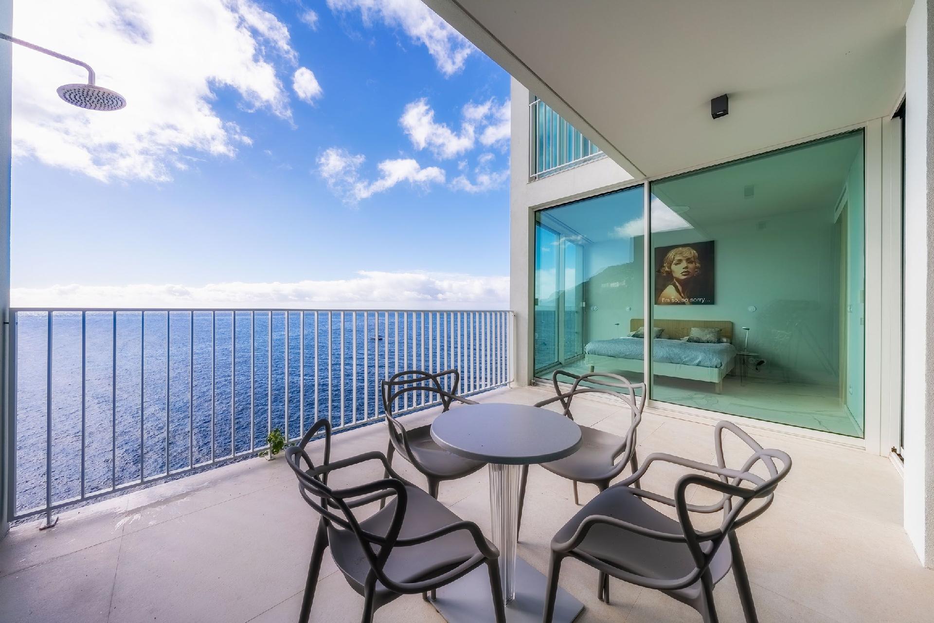 Ferienwohnung für 4 Personen ca. 85 m² i  auf Madeira