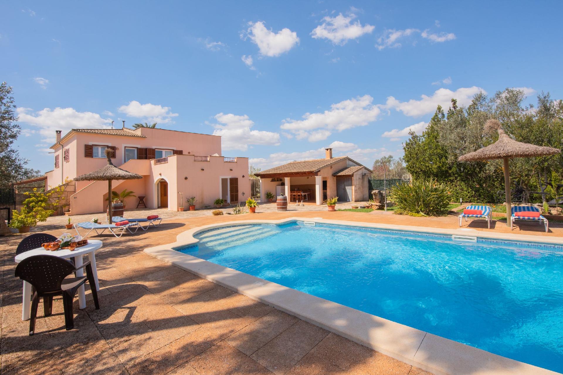 Ferienhaus mit Privatpool für 5 Personen ca.  Ferienhaus  Mallorca