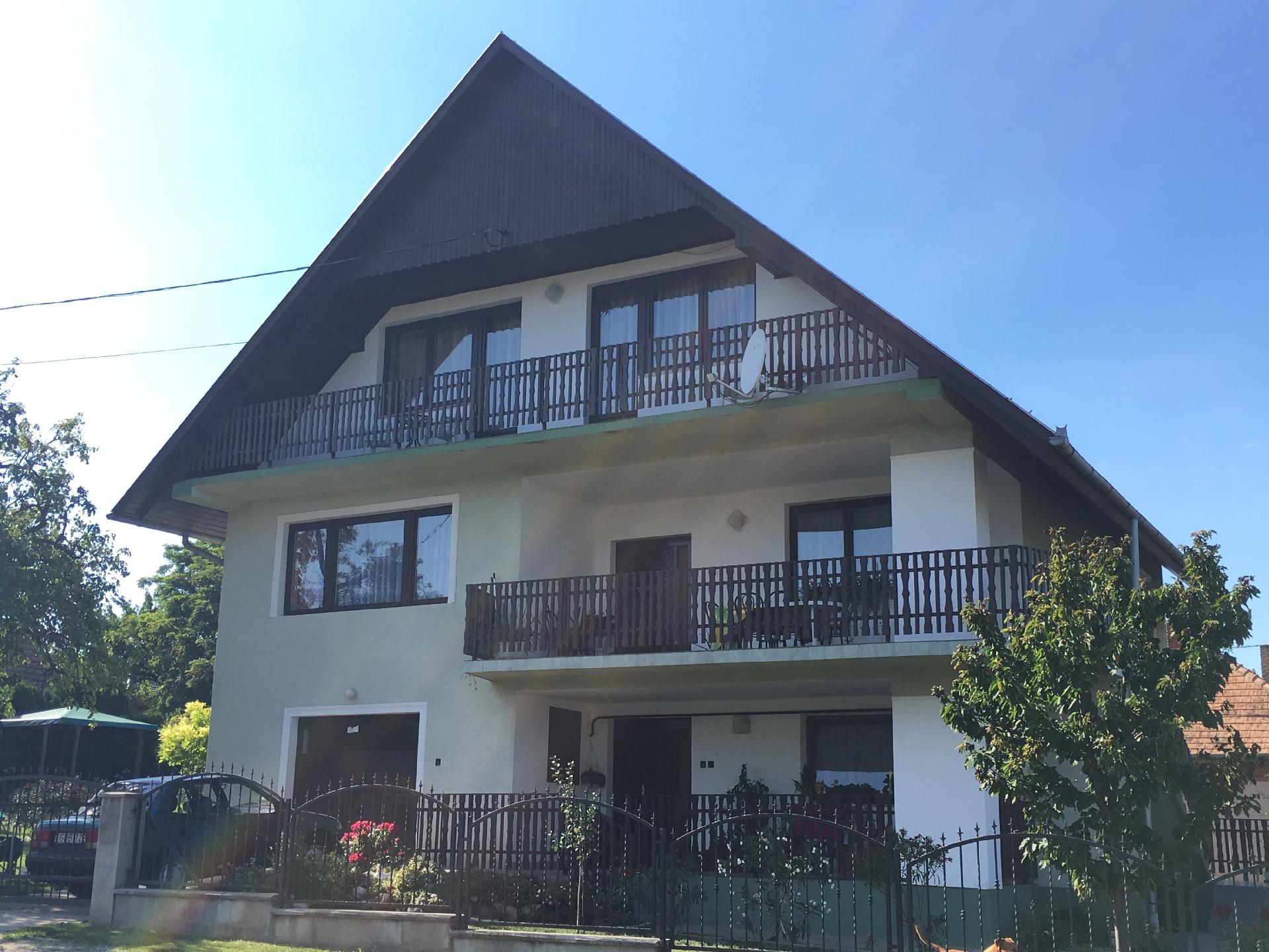 Wohnung in Fonyód mit Grill, Garten und Ter Ferienhaus in Ungarn