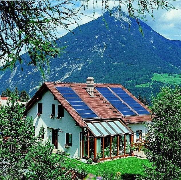Nette Ferienwohnung in Gemeinde Imst mit Groß Ferienhaus  Tirol