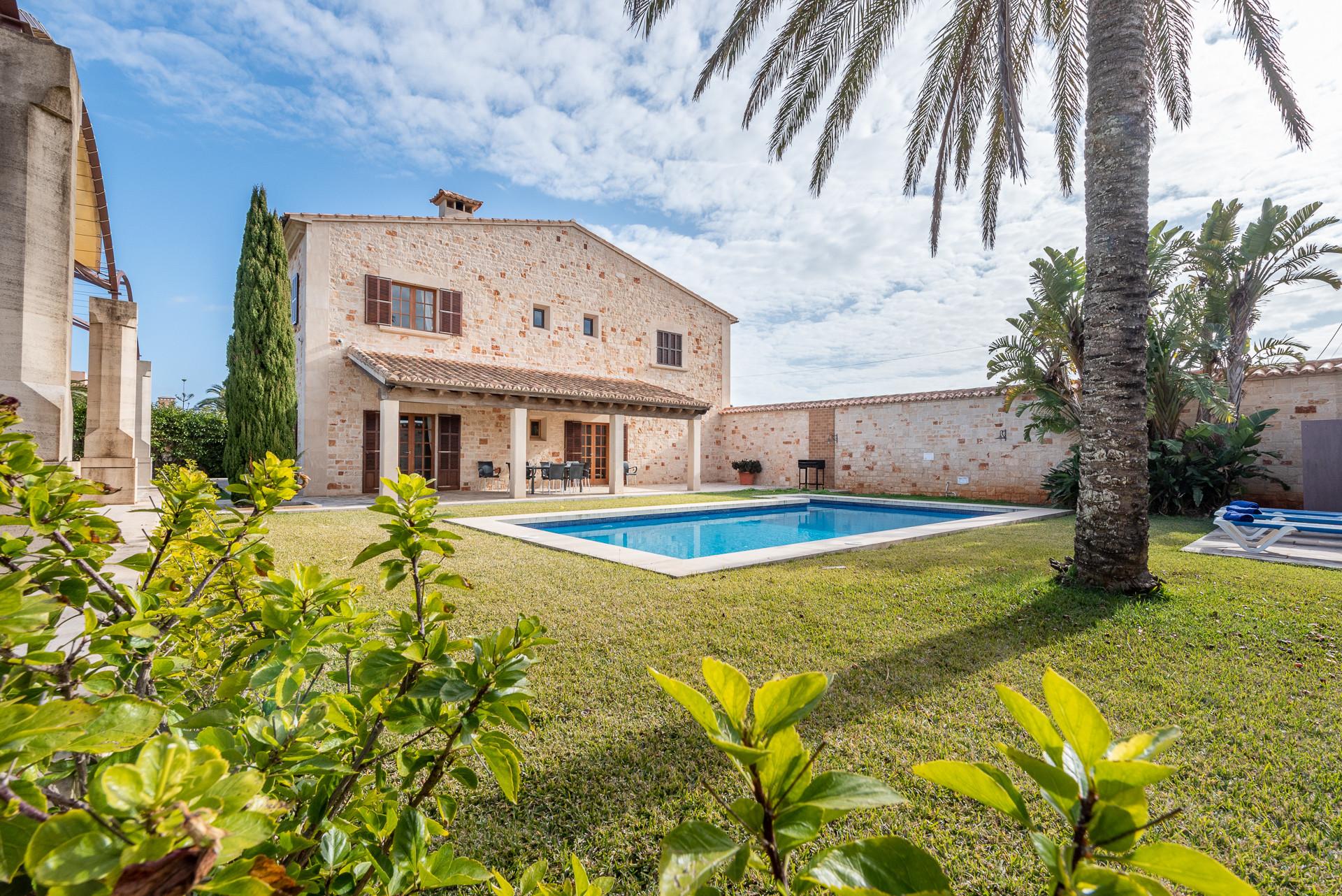Ferienhaus mit Privatpool für 8 Personen ca 460 m² in Es Llombards Mallorca Südostküste von Mallorca