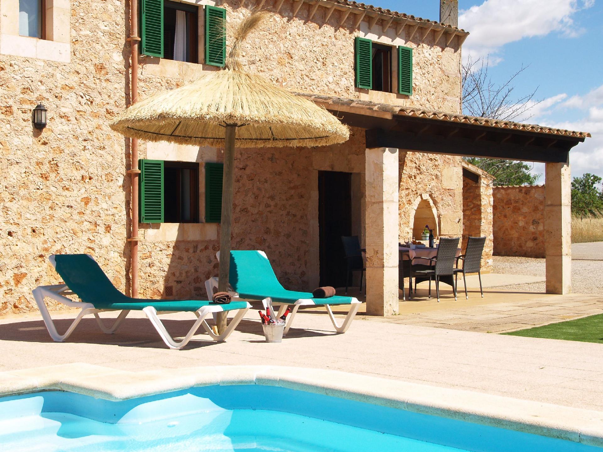Ferienhaus mit Privatpool für 4 Personen ca.  Ferienhaus  Mallorca Süd