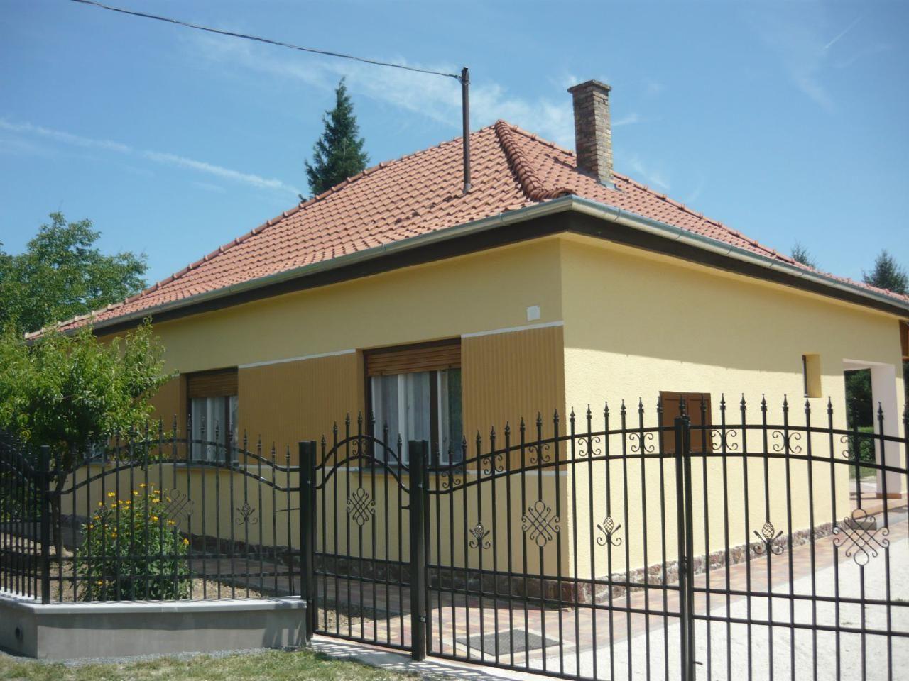 Ferienwohnung für 7 Personen ca. 90 m² i  in Ungarn