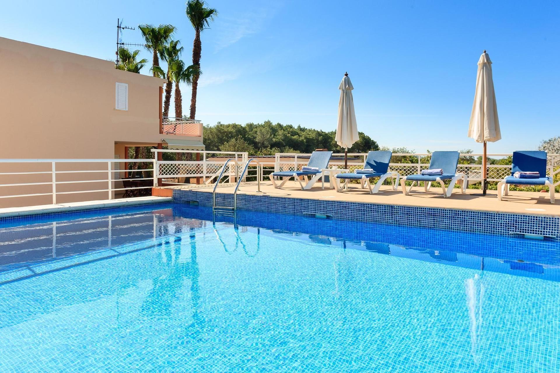 Moderne Finca mit sehr großem Grundstüc Ferienhaus  Ibiza