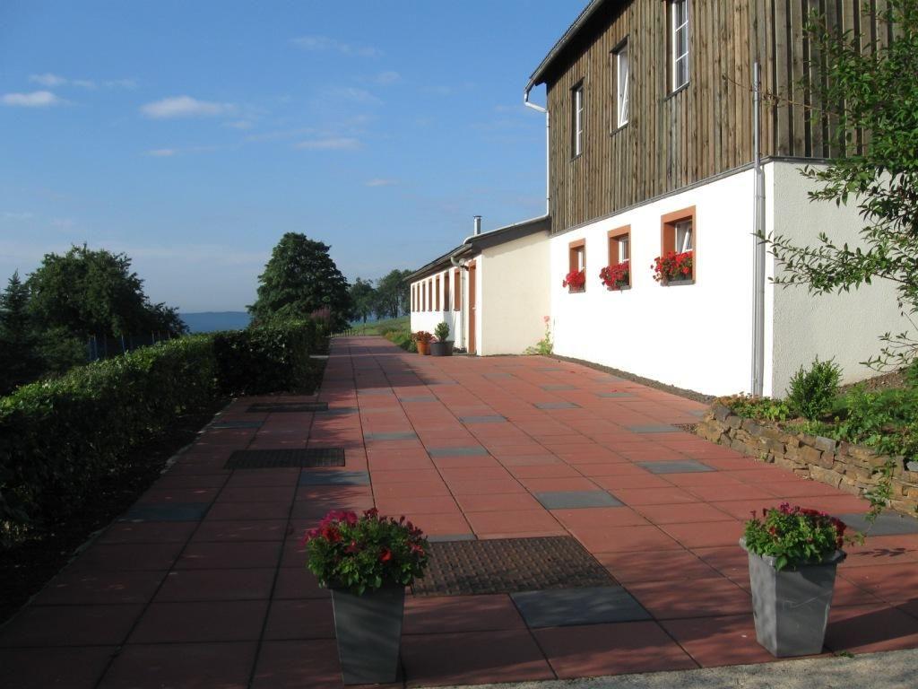 Gemütliches Ferienhaus in Manderfeld mit Gro& Ferienhaus in LÃ¼ttich