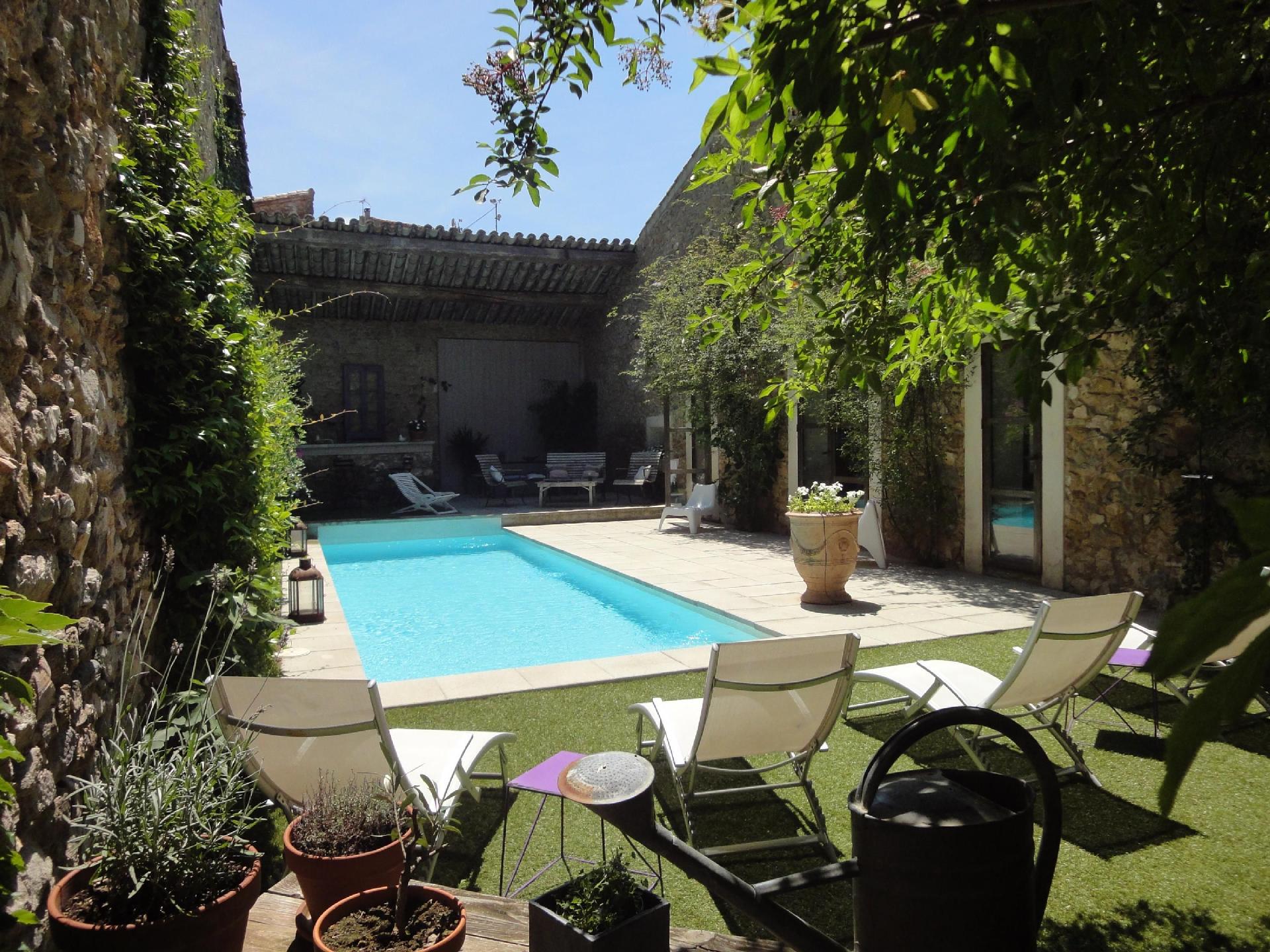  Steinhaus im Loftstil mit privatem Pool im Herzen Ferienhaus in Frankreich