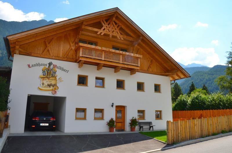 Traditionelles und modernes Appartement vor herrli Ferienwohnung  Tirol