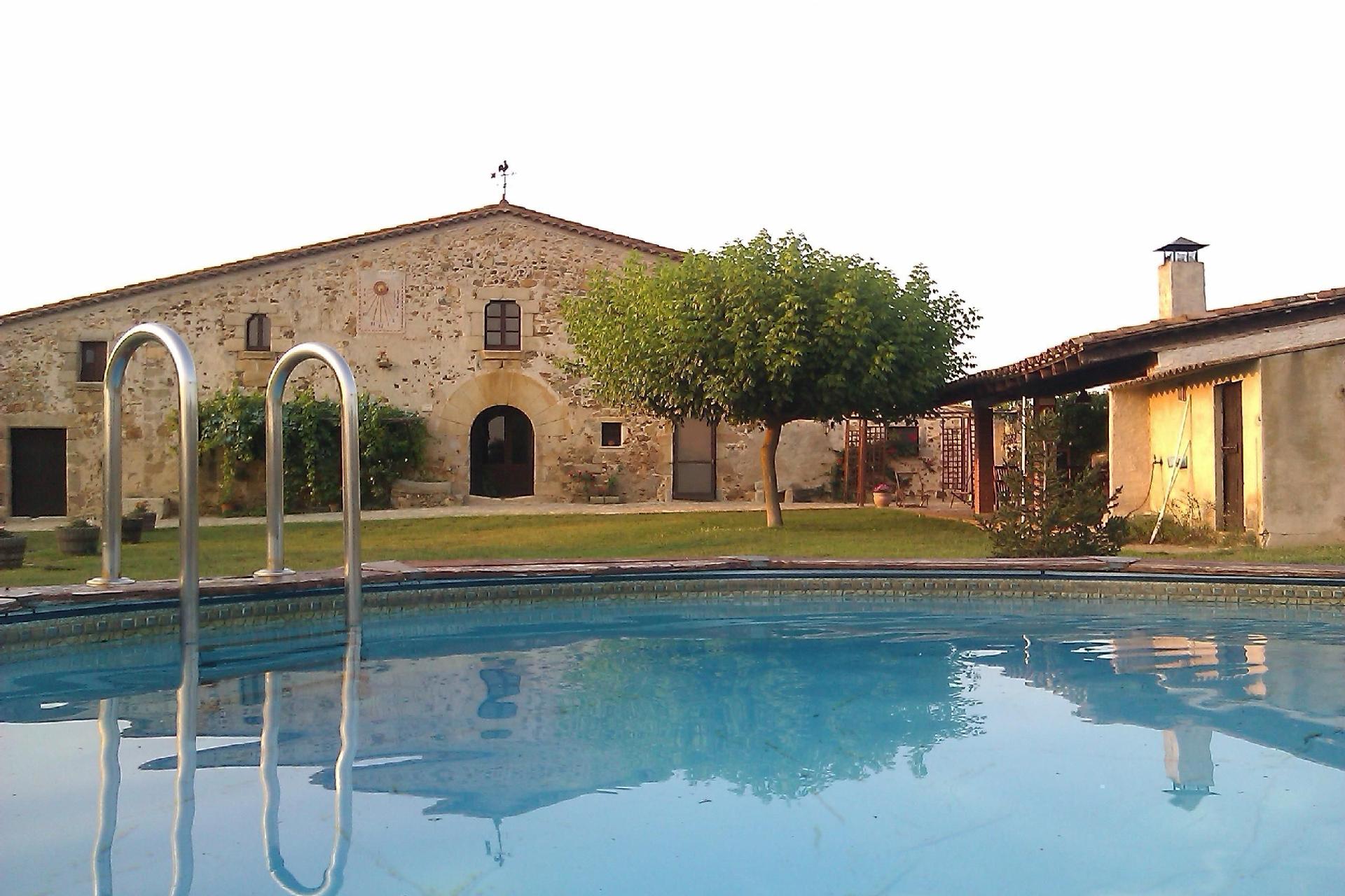 Landhaus auf dem Gelände eines Bauernhofs im  Ferienhaus  Girona