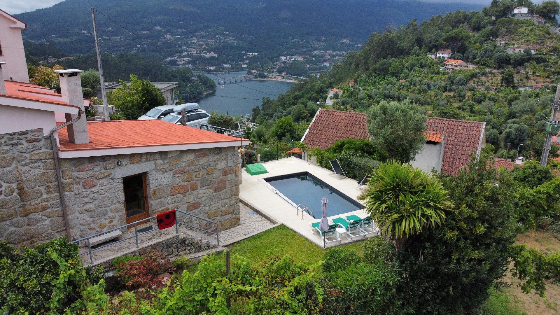 Schönes Ferienhaus in Cova mit Privatem Pool Ferienhaus in Portugal