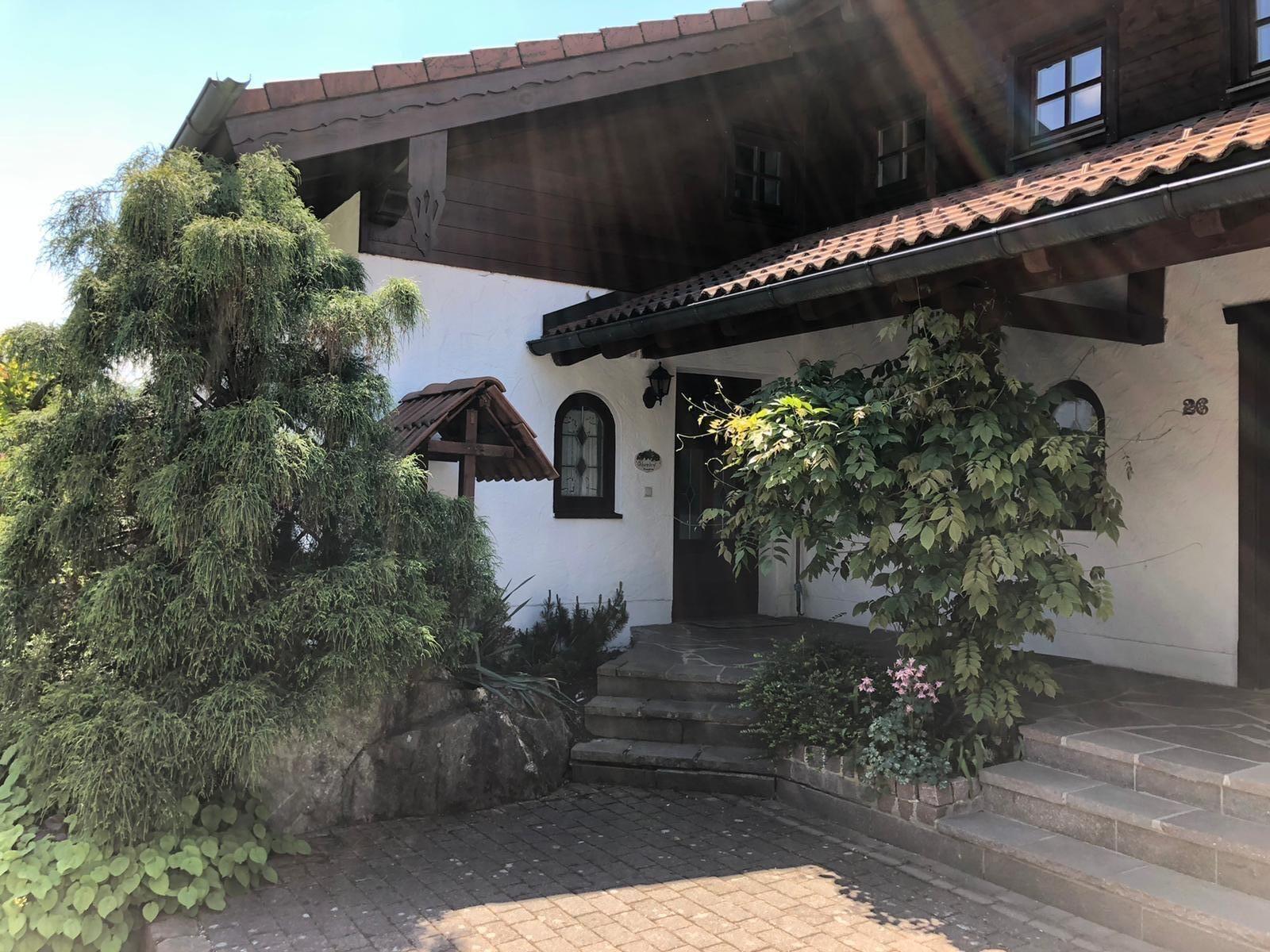 Wohnung in Reifing mit Großer Terrasse Ferienhaus  Chiemgau