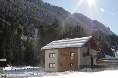Wohnung in zentraler Lage und nahe der Bergbahn Ferienhaus  Paznaun