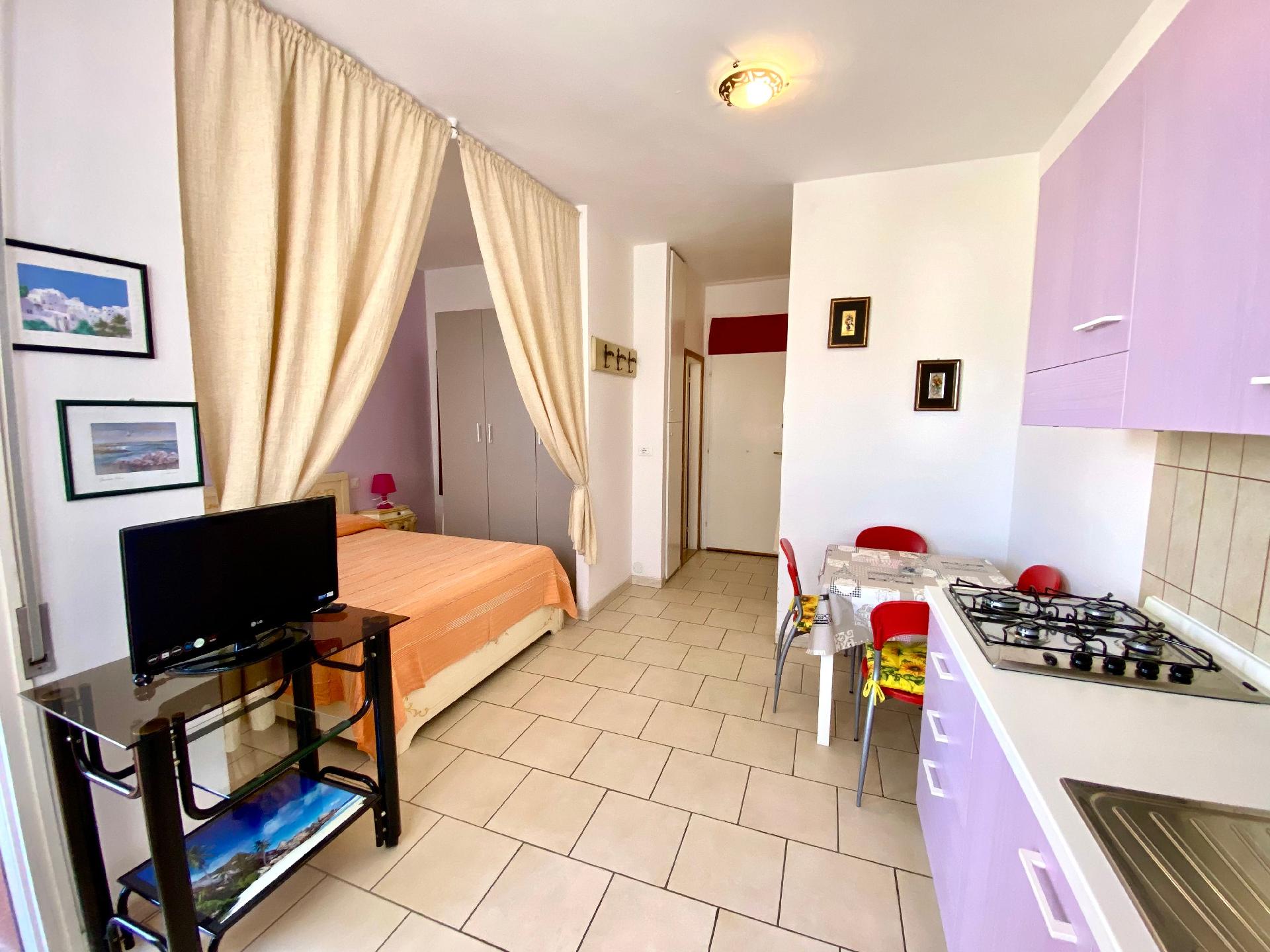 Appartement in Lido Delle Nazioni mit Kleinem Balk Ferienwohnung in Italien