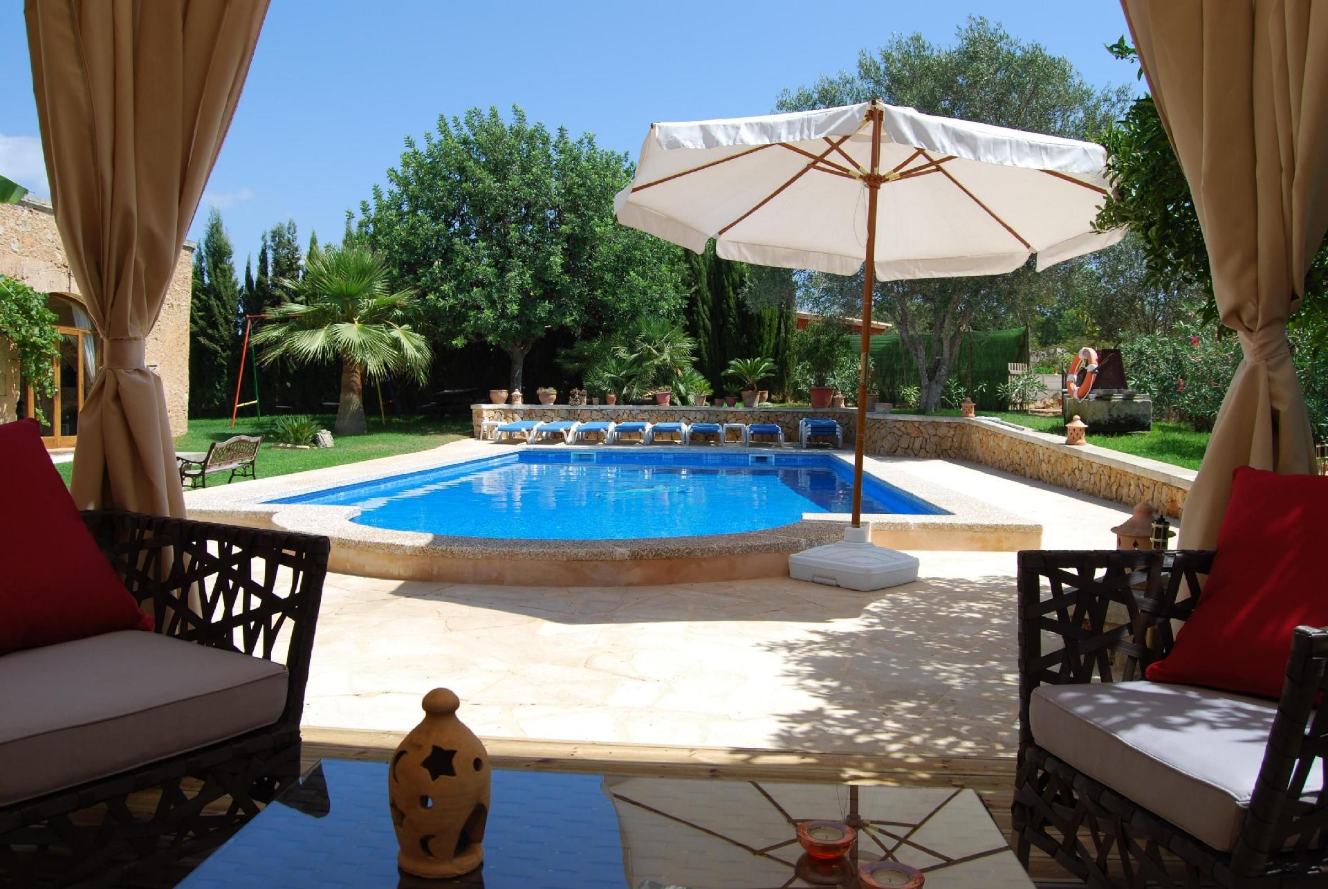Ferienhaus mit Privatpool für 10 Personen ca 450 m² in Cas Concos des Cavaller Mallorca Südostküste von Mallorca