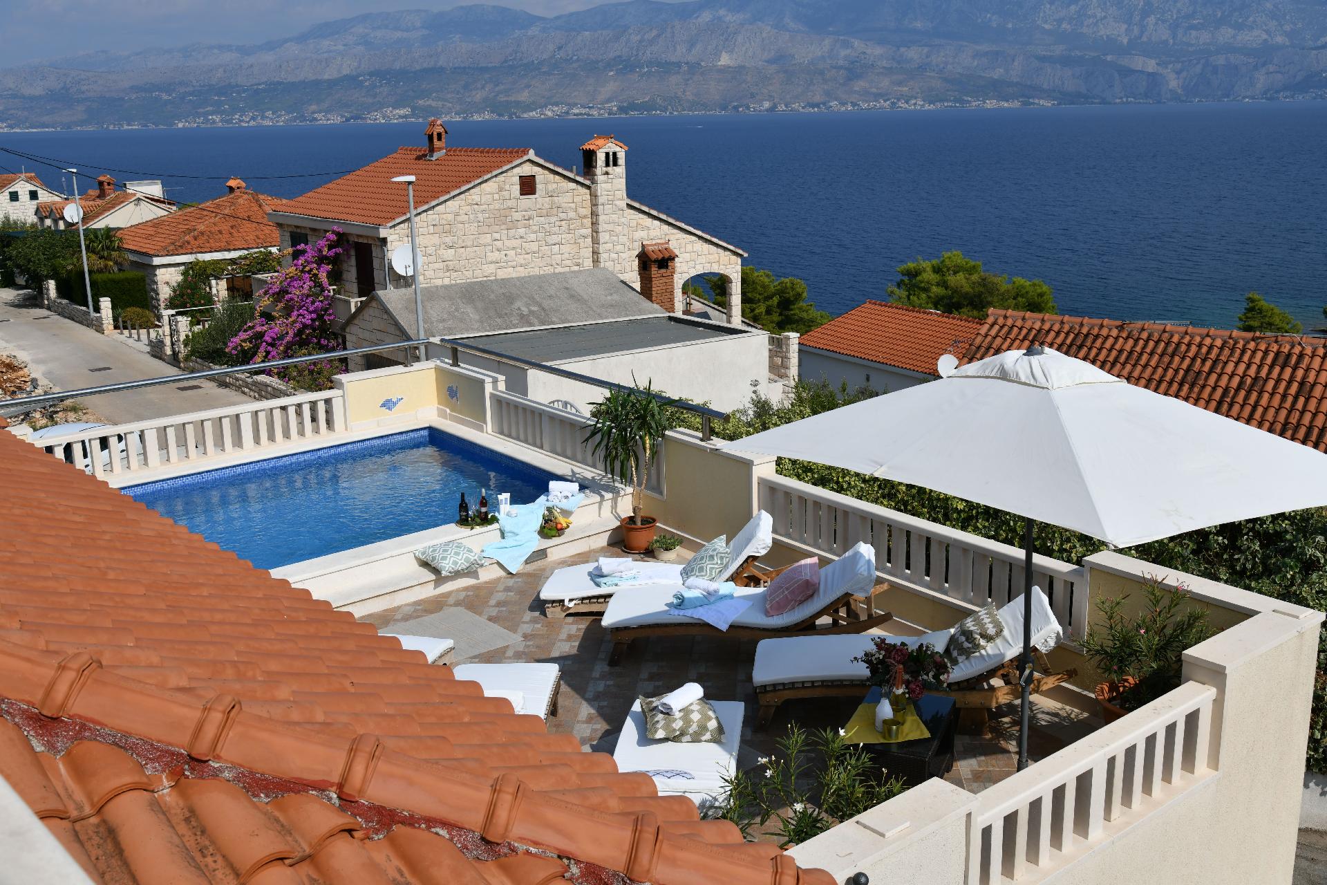 Ferienvilla in ruhiger Lage mit Pool Ferienhaus  kroatische Inseln