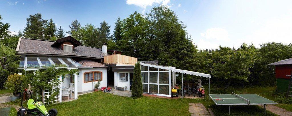 Schönes Ferienhaus in Wernberg mit Privatem P   Villach Land