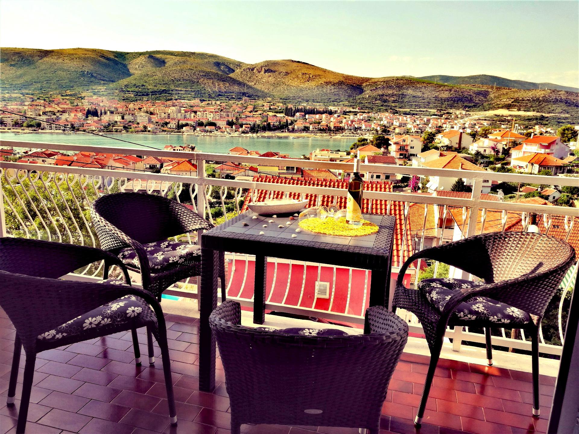 Ferienwohnung nahe der Altstadt mit Meerblick  in Dalmatien