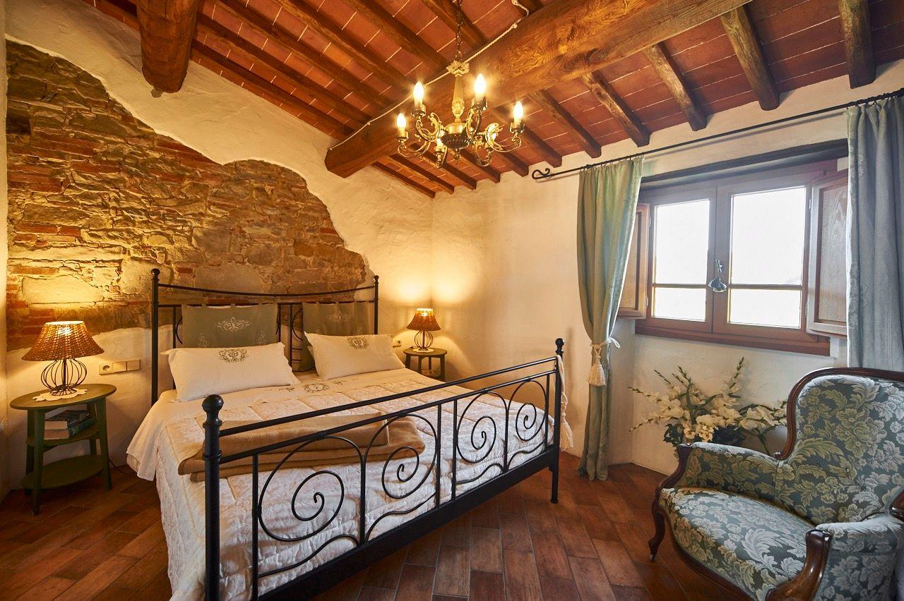 Wohnung in Montevarchi mit Terrasse, Garten und ge Bauernhof in Italien