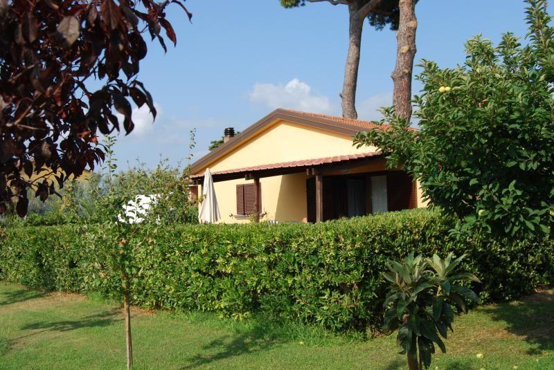 Ferienhaus in Cecina mit Großem Garten