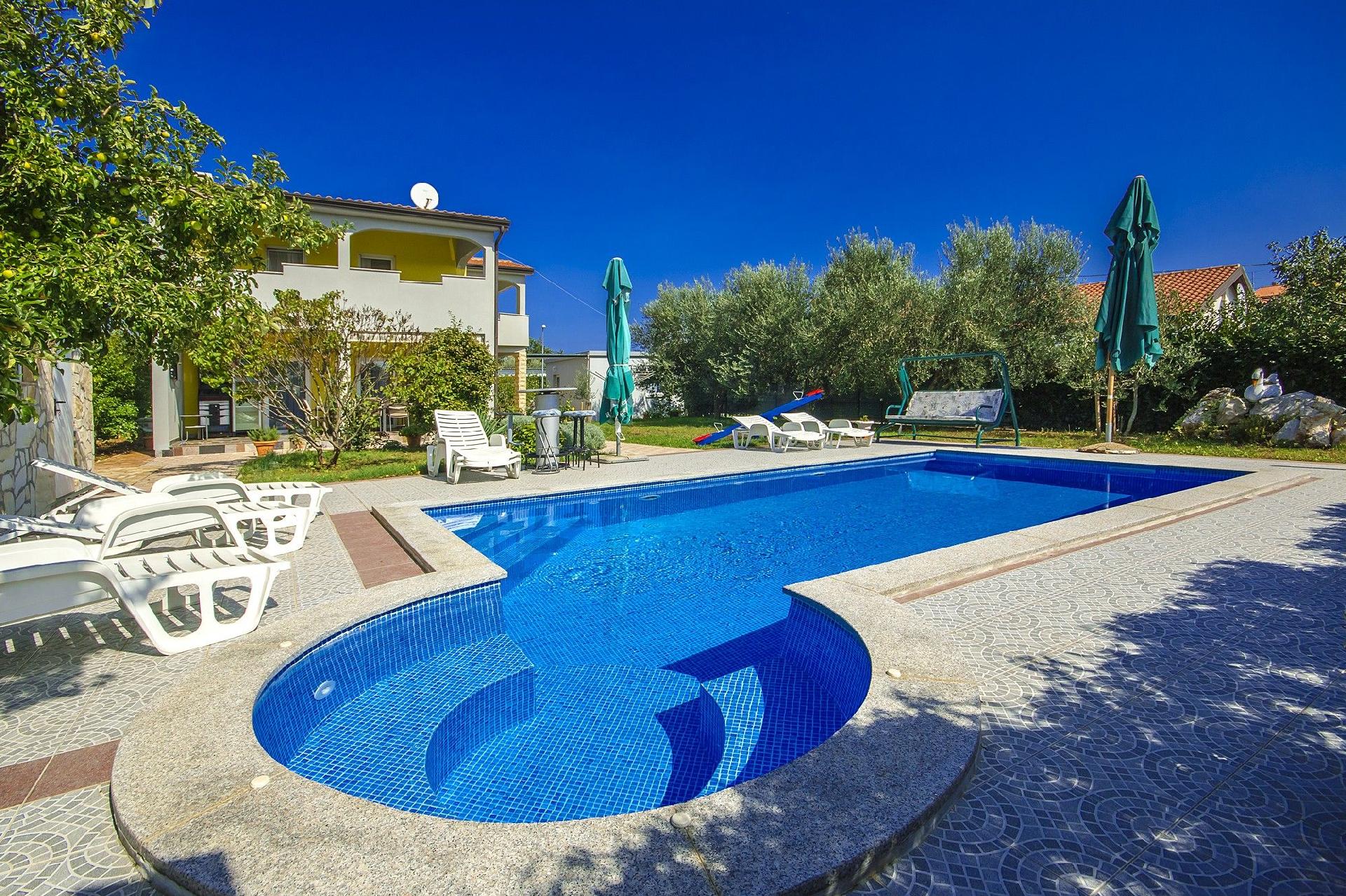Ferienhaus mit privatem Pool und Garten in ruhiger Ferienhaus in Istrien