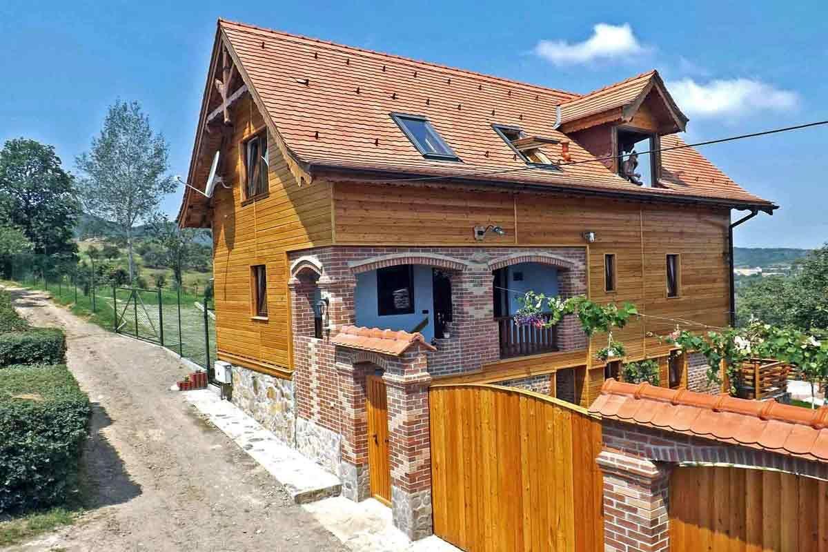 Casa Zollo -Ferienhaus mit Panoramablick in urigem  in Rumänien