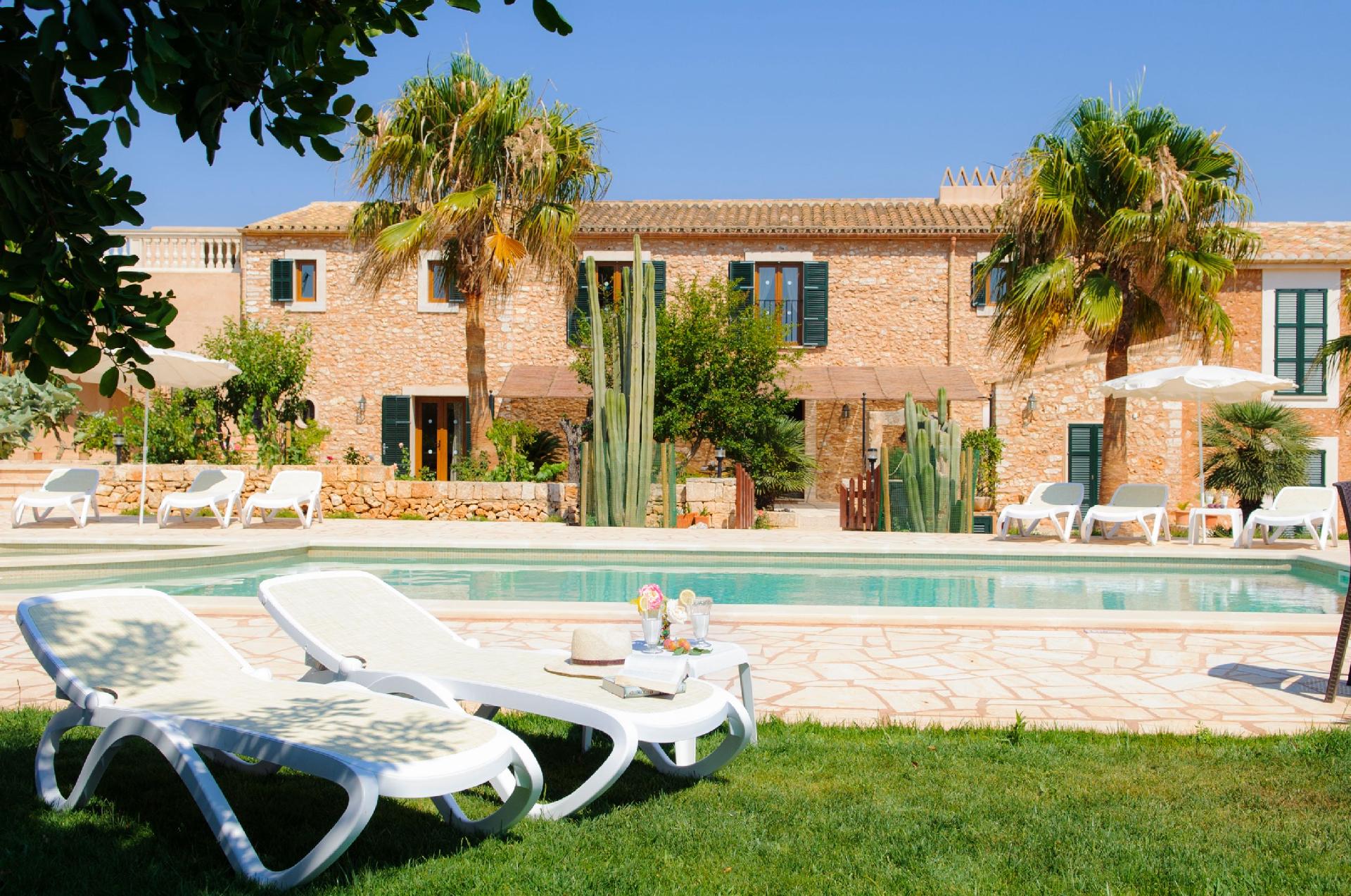 Ferienhaus mit Privatpool für 12 Personen ca 380 m² in Portopetro Mallorca Südostküste von Mallorca