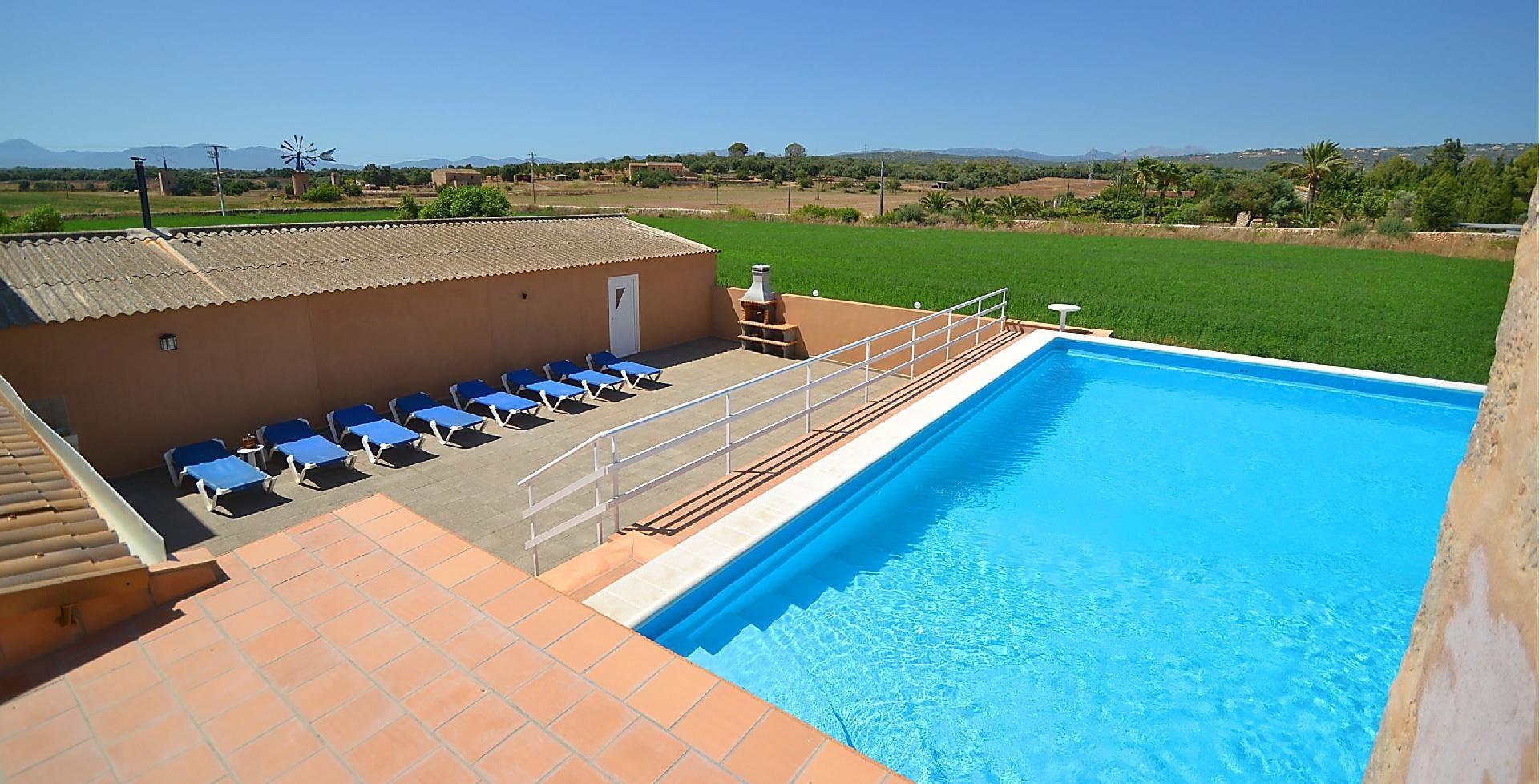 Ferienhaus mit Privatpool für 7 Personen ca.  Ferienhaus  Palma de Mallorca
