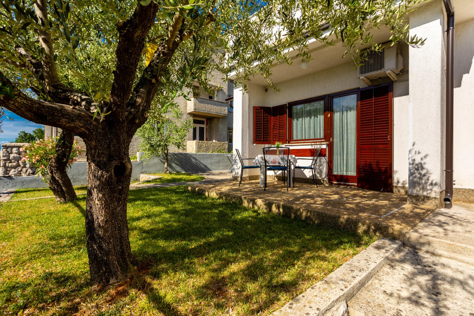 Ferienwohnung für 4 Personen ca. 55 m² i Ferienhaus  kroatische Inseln