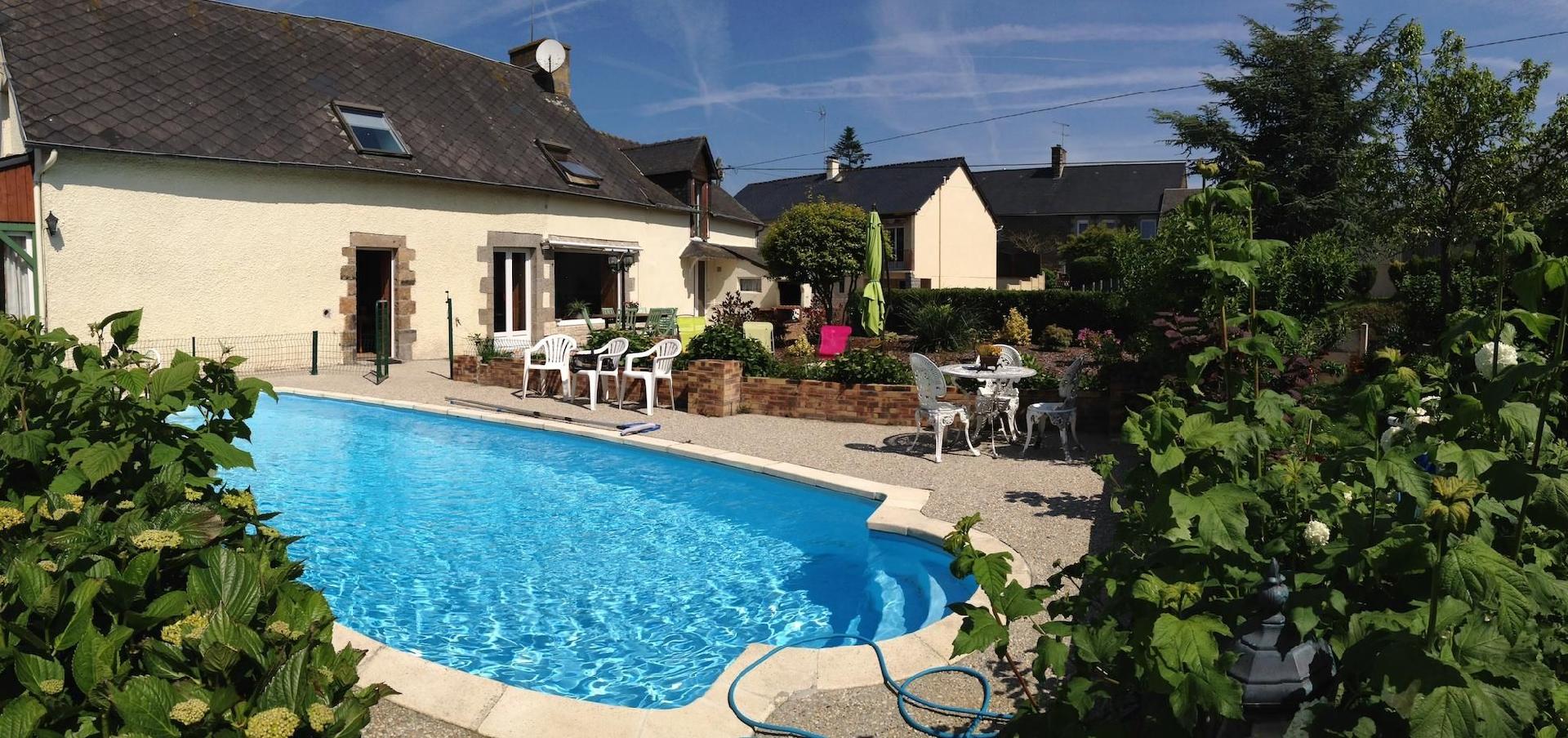 Ferienhaus mit Garten und eigenem Pool, in der N&a Ferienhaus  Côte d'Azur