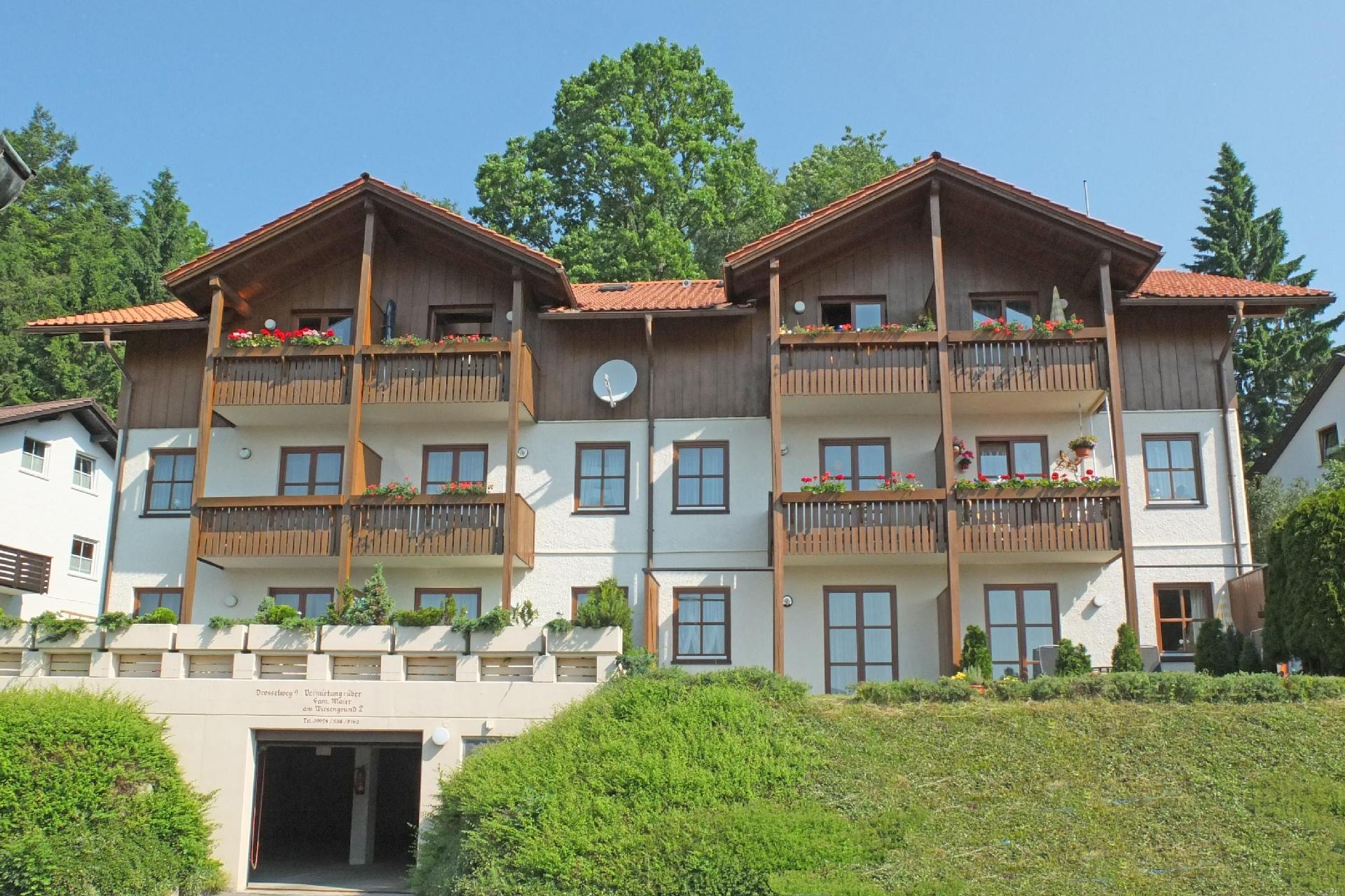 Ferienwohnung mit Balkon und schöner Fernsich  im Bayerischer Wald