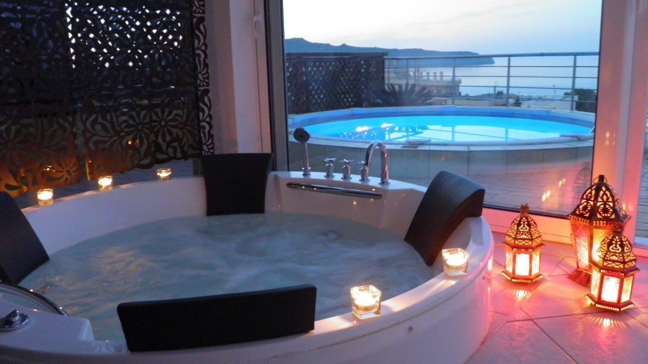 Sehr geräumiges Apartment mit eigenem Pool un Ferienhaus in Griechenland