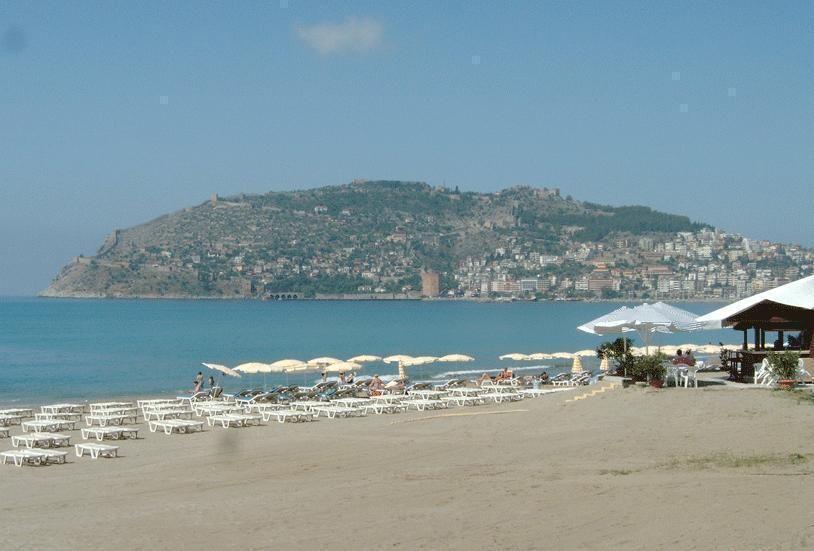 Zentrale Ferienwohnung mit Balkonen in Strandn&aum Ferienwohnung  Türkische Riviera