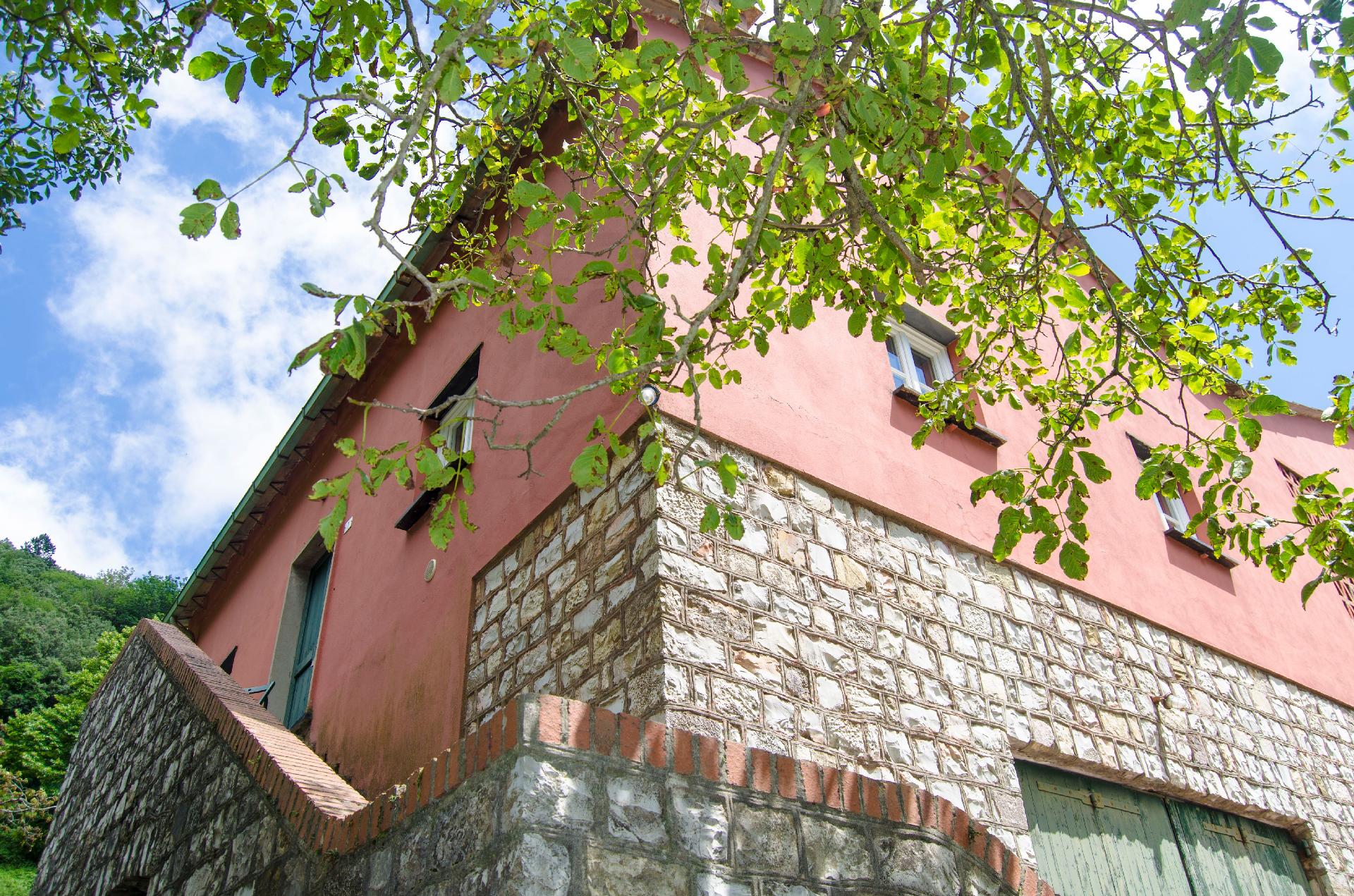 Appartement in Castiglione Chiavarese mit Garten Ferienhaus  Ligurien