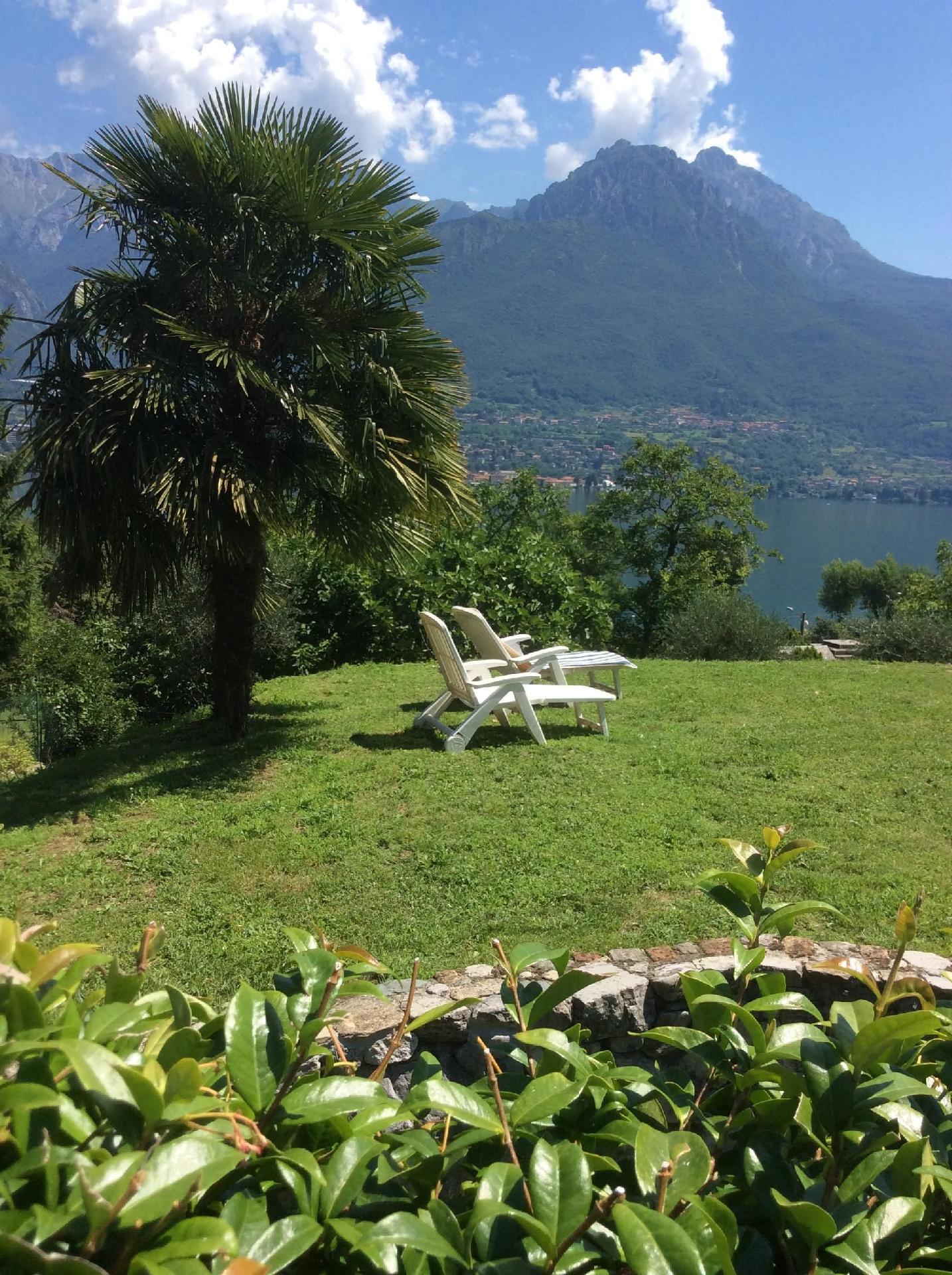 Ferienhaus in Onno mit Grill, Terrasse und Garten Ferienhaus  Comer See - Lago di Como