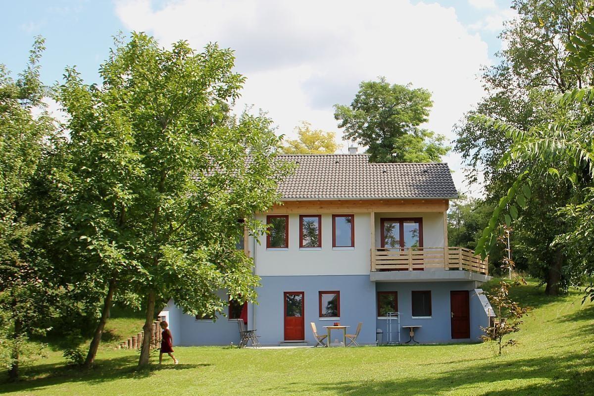 Ein Ferienhaus mit großem Garten, Terrasse u Ferienhaus am Balaton Plattensee