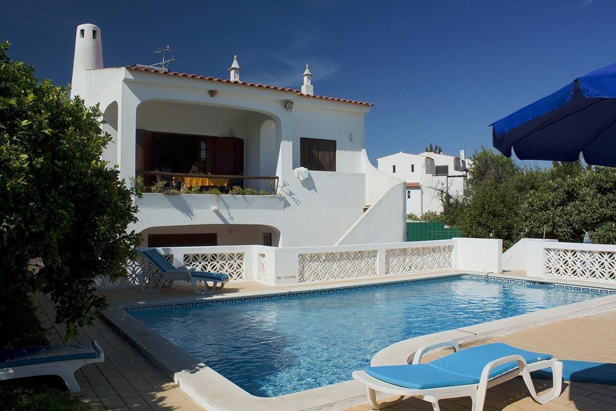 Villa mit Pool und drei Terrassen Ferienhaus in Portugal