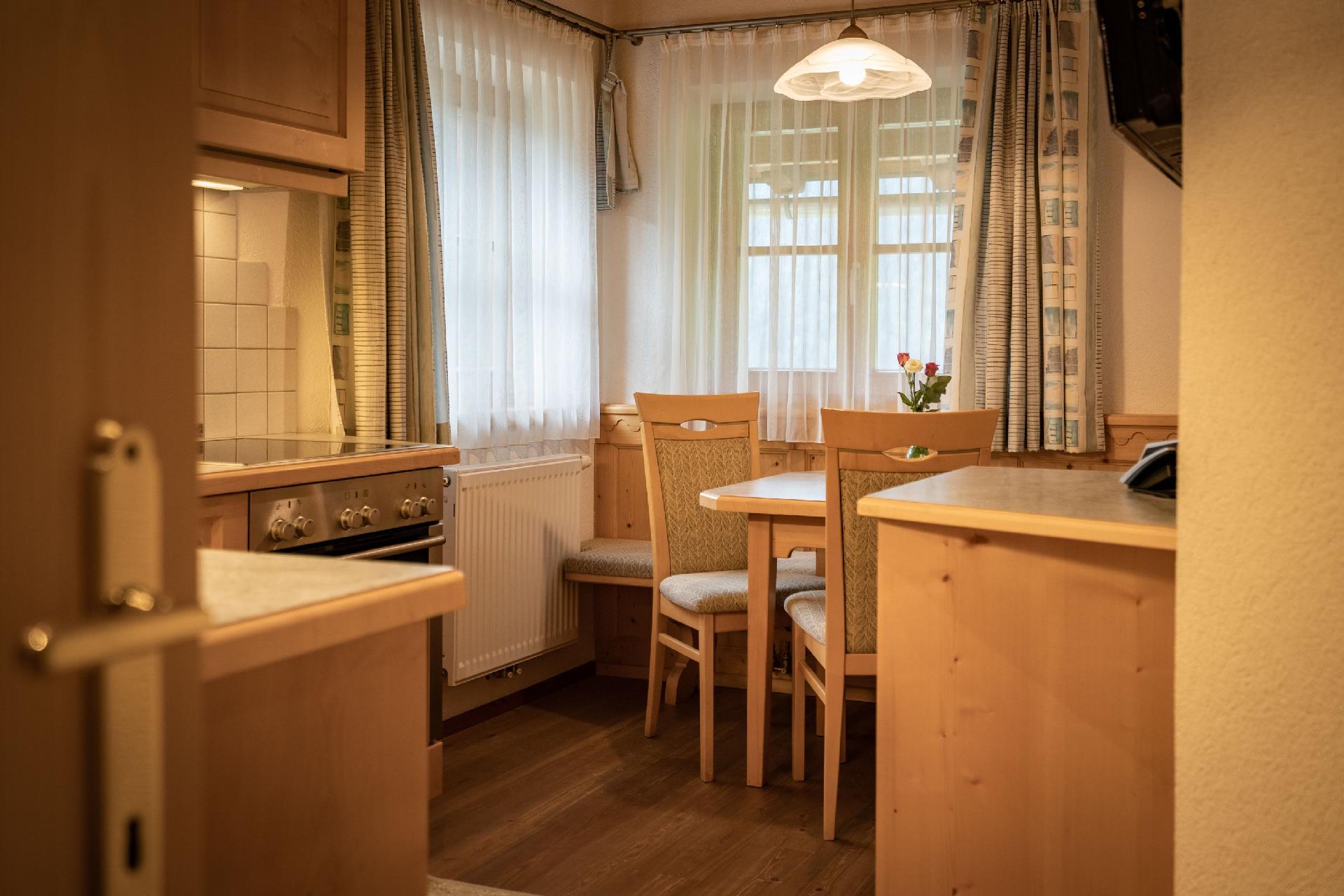 Ferienwohnung für 5 Personen ca. 65 m² i Ferienhaus  Tirol