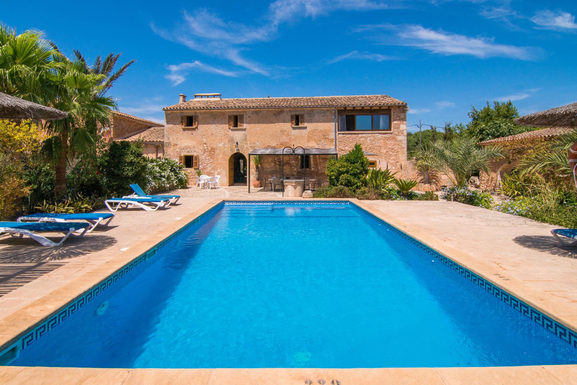 Ferienhaus mit Privatpool für 12 Personen ca 200 m² in Cas Concos des Cavaller Mallorca Südostküste von Mallorca