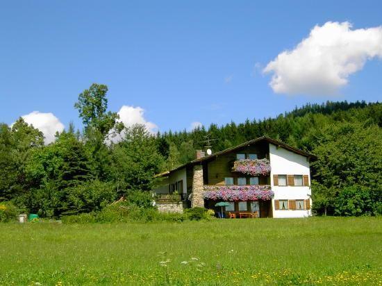 Ferienwohnung in Schlag mit Großer Terrasse Ferienhaus  Bayern