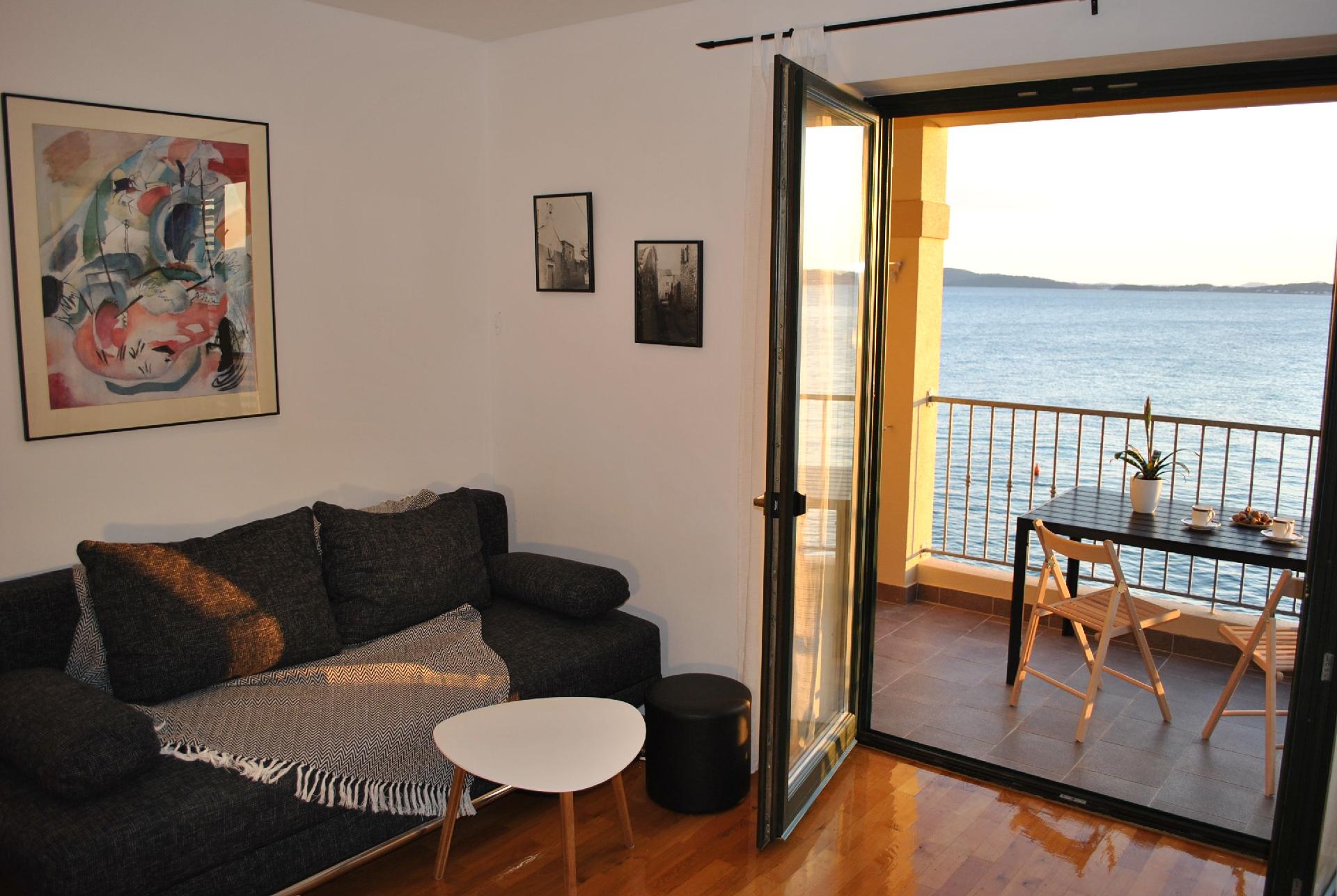 Apartment mit Balkon direkt am Strand mit herrlich Ferienwohnung in Kroatien