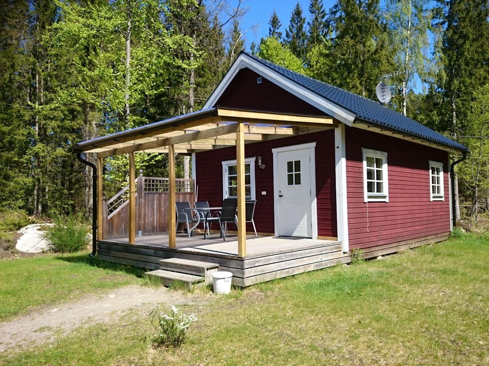 Ferienhaus mit großer Terrasse und eigenem R Ferienhaus in Schweden