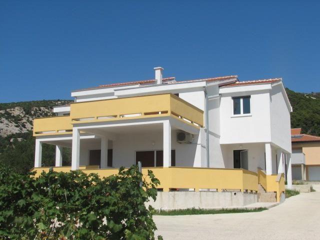 Appartement in Banjol mit Garten, Terrasse und Gri   kroatische Inseln
