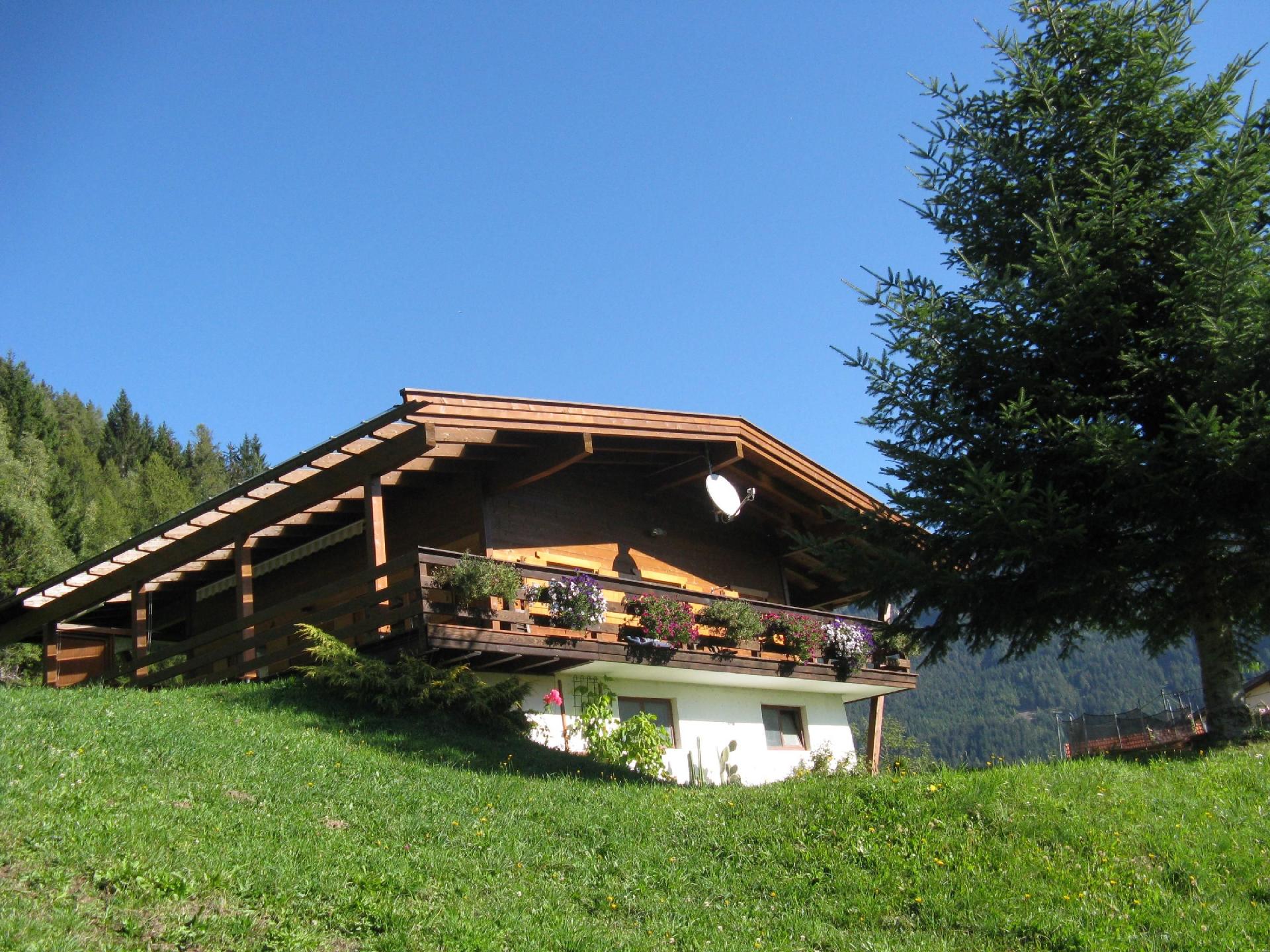 Freistehendes Ferienhaus in Trins mit Terrasse, Gr Ferienhaus  Tirol